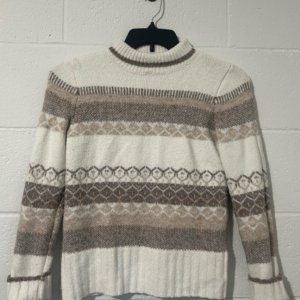 Max Studio Cream and Brown Turtleneck Sweater